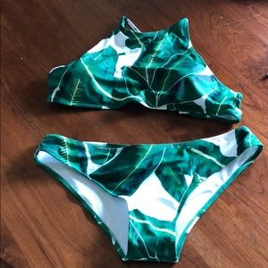 BNWT Cupshe high neck bathing suit